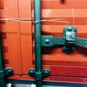 Fabrica de anel para haste para container